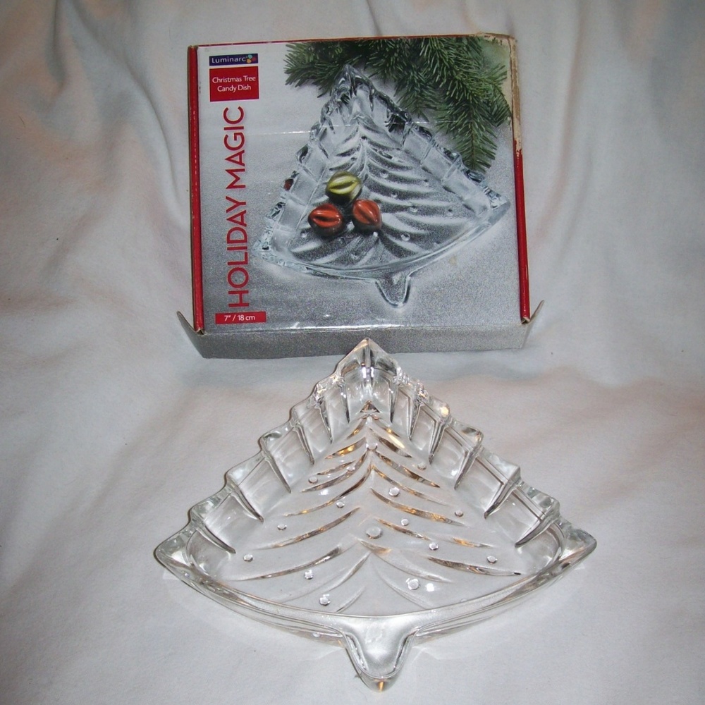 NIB Holiday Magic Glass Christmas Tree Candy Dish